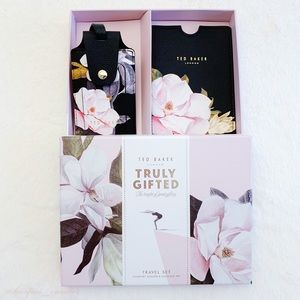 NWT Ted Baker Opal Passport Holder Luggage Holder